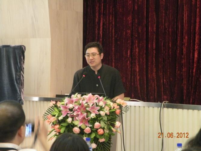 信息技術是一家專業提供圖書行業咨詢,研究與調查服務的